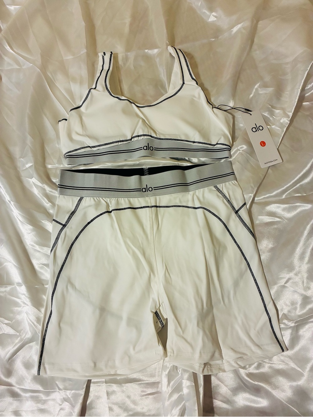 ALO Yoga White Sports Bra & Bike Shorts with Black Contrast Stitching